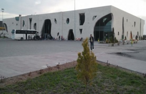 Adnan Menderes Otobüs Terminali kiraya veriliyor!