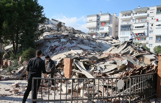 İzmirli depremzedelerden 2 yıl ötelemeli kredi çağrısı!