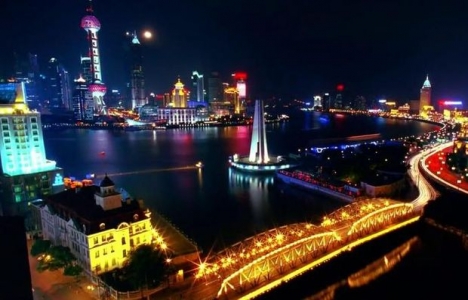 Çin’de bisikletler için üst geçit inşa edildi!