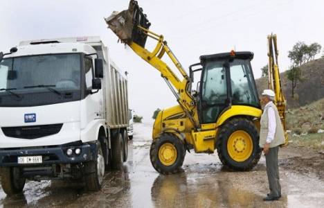 Elazığ Rızaiye ve Karşıyaka Mahallesinde temizlik çalışmaları sürüyor!