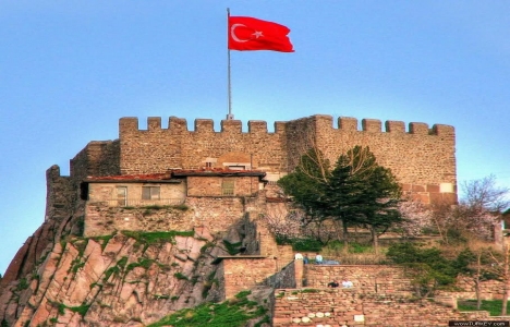 Ankara Kalesi alanındaki otopark yeniden düzenlenecek!