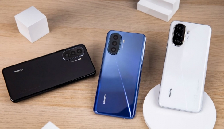 Yüksek çözünürlüklü kamerası ile dikkat çeken Huawei nova Y70'e 2 bin TL indirim! 20 Ağustos 2022 fiyat listesi