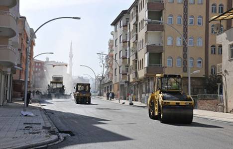 Malatya Başharık Mahallesinde kaldırım ve asfaltlama çalışması devam ediyor!