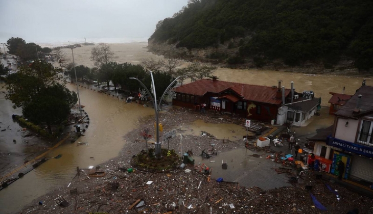 SON DAKİKA! İstanbul Şile de hava şartlarından dolayı okullar tatil edildi...