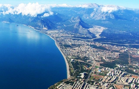 Antalya'da 6 milyon TL'ye satılık 7 arsa!