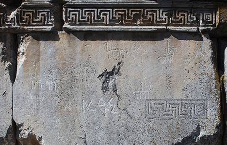 Zeus Tapınağı'nda ''Türk'' izleri!