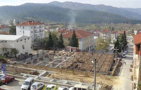 Orhaneli'deki katlı otopark 15 gün içinde bitecek!