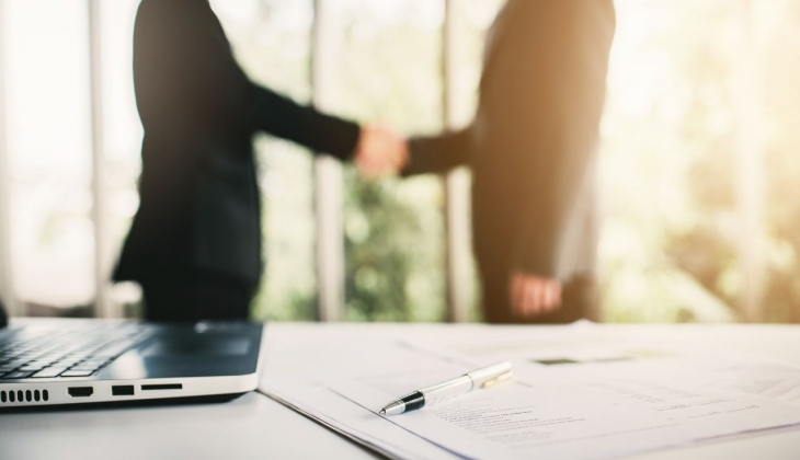 Borsada manipülasyon iddiaları! Aralarında büyük yatırımcıların da olduğu 10 kişi hakkında gözaltı kararı!