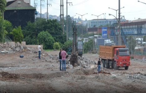 İzmit C tipi cezaevi yerinde 3 okulun inşaatı başladı!