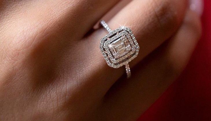 Anneler Günü ne özel Zen Pırlanta da yüzde 50 indirim! Üstelik pırlantalı küpe hediye!