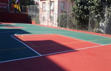 Ünye Burunucu'daki futbol ve basketbol sahası yenilendi!