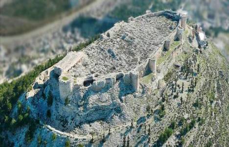 Tarihi Silifke Kalesi gün yüzüne çıkıyor!