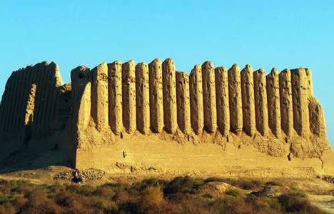 TİKA Türkmenistan'da Sultan Alparslan’ın mezarını arıyor!