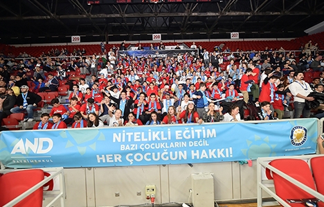 AND Çocuk Tribünü ile küçüklerden büyük destek!