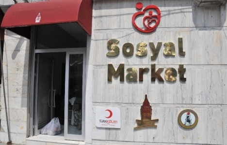 Beyoğlu'nun Sosyal Market'i Suriyelilerin hizmetinde!