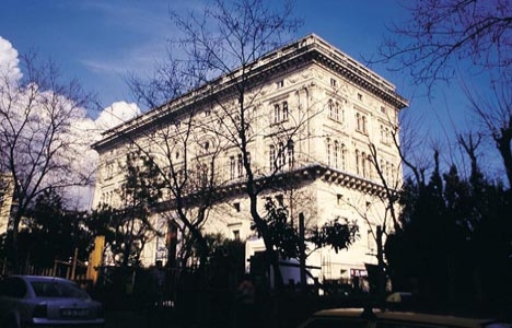 1942 yılında İtalyan sefarethane binası ve arazisi satılacak!