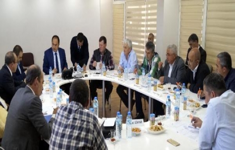 Finike Meclisi'nde imar planı tadilatları komisyona havale edildi!