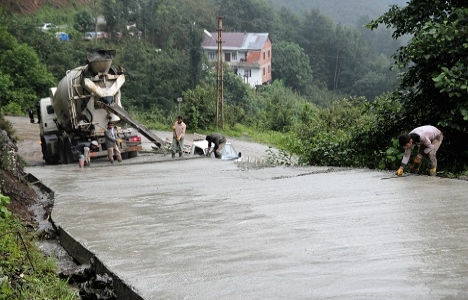 Trabzon Sürmene’nin yolları yenileniyor!