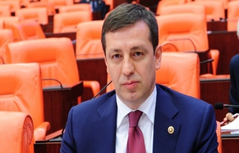 Rahmi Aşkın Türeli Çeşme TOKİ Konutları'nı TBMM'ye taşıdı!