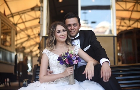 Emlakkulisi.com Editörü Gülcihan Yelkenci evlendi!