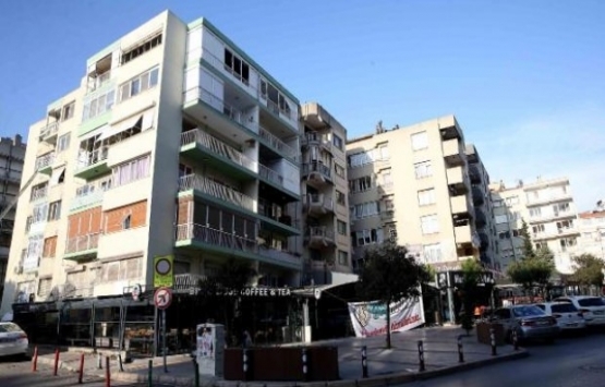 Karşıyaka'daki 5 eğik bina tahliye edilecek!