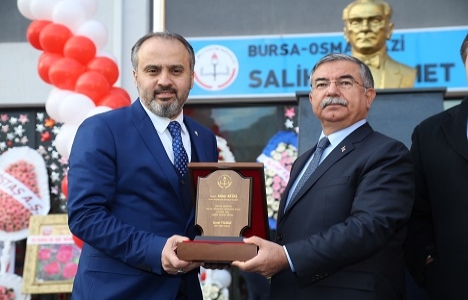 Salih Şeremet Elmasbahçeler Ortaokulu nerede