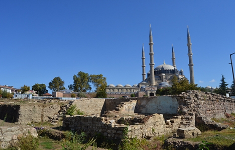 Selimiye Camii nin çevresi trafiğe kapatılacak!