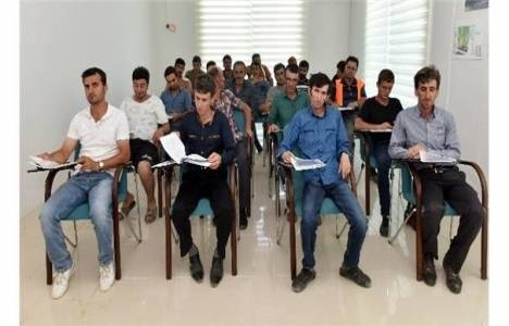 TOKİ inşaat işçilerine yeterlilik eğitimi veriyor!