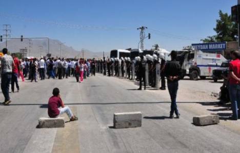 Vanlı depremzedeler