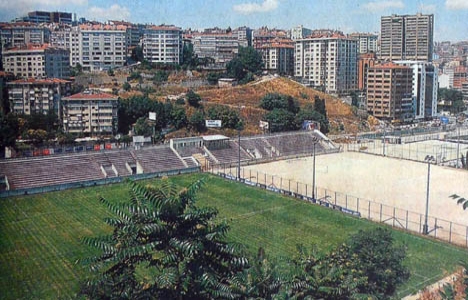 1999 yılında Büyükşehir Belediyesi Fulya Tesisleri'nin üzerine gökdelen dikecekmiş!