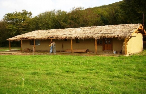 Çukurova'nın geleneksel huğ evleri müzede sergileniyor!