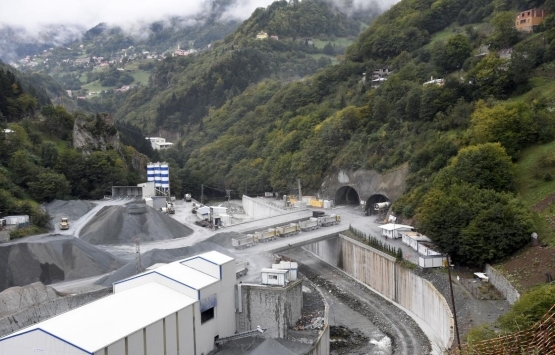 Yeni Zigana Tüneli nde ışığa 11 kilometre kaldı!