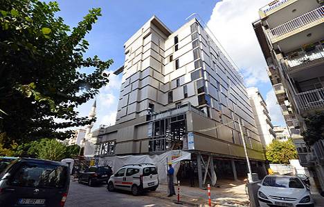 Alsancak Katlı Otopark'ın yüzde 50'si tamamlandı!