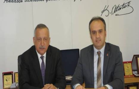 Beylik Han’da dükkanı yanan esnaflara 111 bin lira yardım yapıldı!