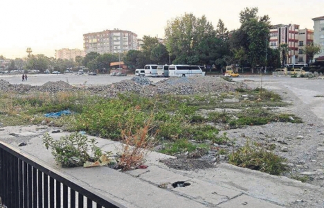 Aydın'daki eski otogar arazisi kaderine terk edildi!