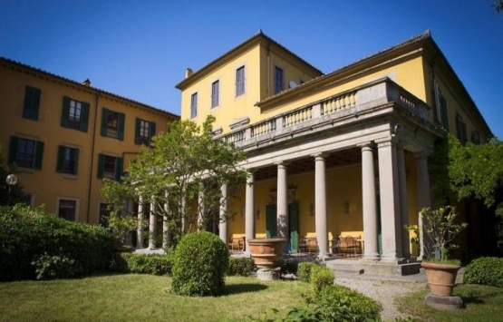 İtalya borçları için tarihi yapılarını satıyor!