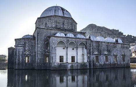 Arnavutluk'taki Kurşunlu Camisi restore edilecek!