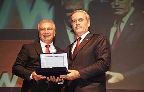 Karşıyaka Belediyesi'ne 'Sağlıklı Çevre' ödülü!