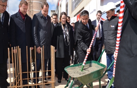 Kale Grubu Çanakkale'de granit fabrikasının temelini attı!