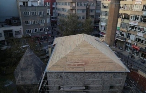 Tennuri camiisinde restorasyon çalışması sürüyor!