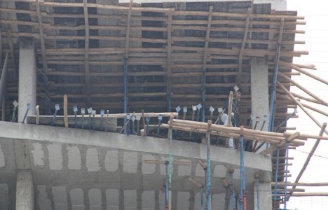 Batman'da inşaat işçileri güvenlik kurallarına uymuyor!