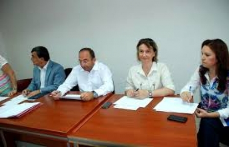 İzmit'te 37 adet arsanın satışa çıkarılmasına tepki gösterildi!