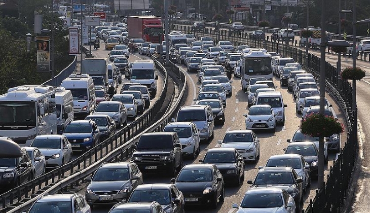 Otomotiv sektöründe yeni fırsatçılık: sıra parası 