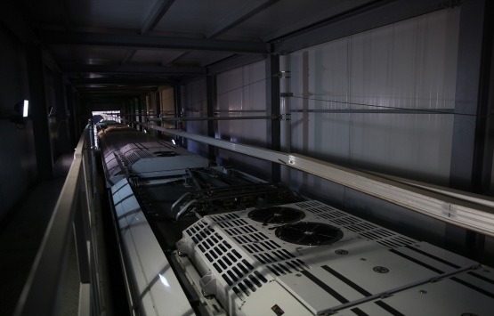 Kabataş-Mahmutbey metrosuna ilk araç indirildi!