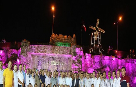 Mehmet Tahmazoğlu müteahhitlerle bir araya geldi!