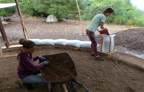 Kızı için 1.500 TL ye hayalindeki evi yaptı!