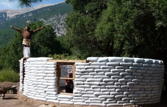 O evi görenler şok oldu! 1500 TL ye hayalindeki evi yaptı!