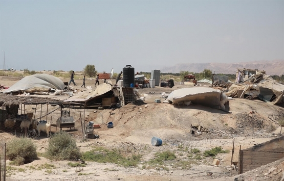 Filistin Başbakanı Muhammed Iştiyye, İsrail’in bedevilere ait yapıları yıkmasını kınadı!