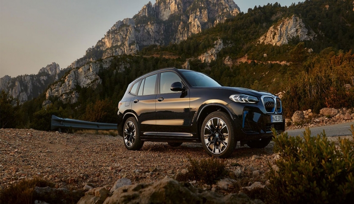 Göz alıcı, yenilikçi bir SUV! Yeni BMW iX3 30 Ağustos 2022 fiyat listesi..