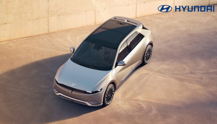 Bu araç resmen gelecekten geldi! Hyundai nin elektrikli aracı IONIQ 5’in güncel fiyatı belli oldu!